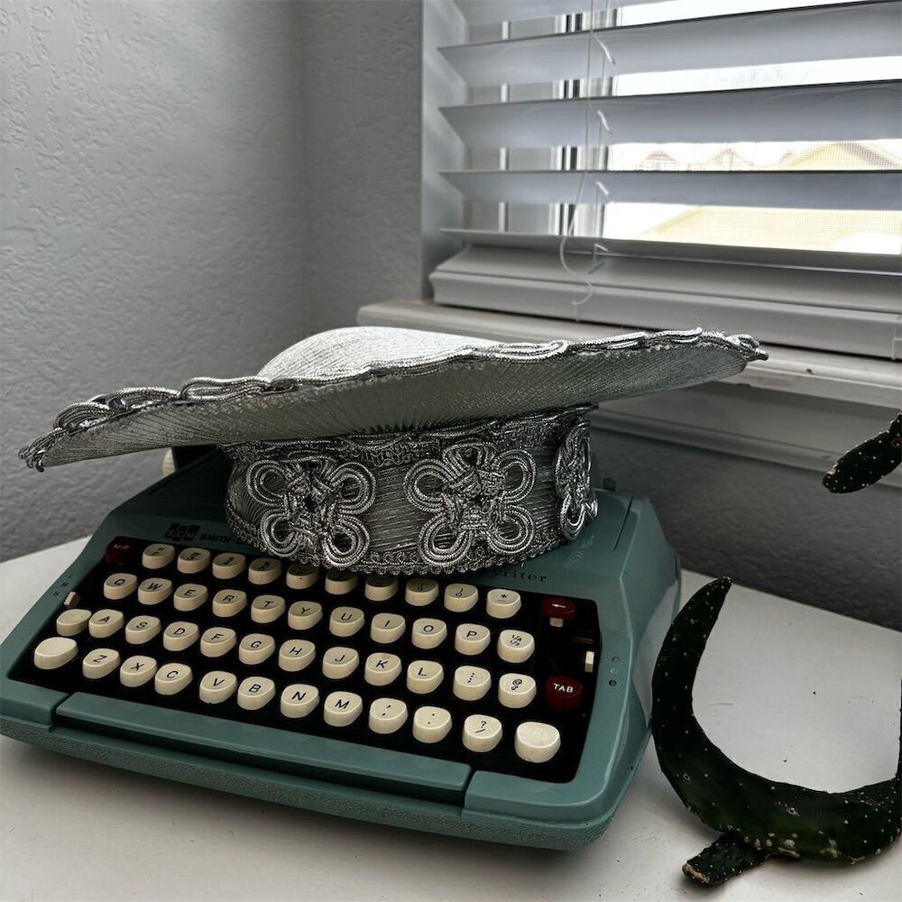 Silver hat women One Size